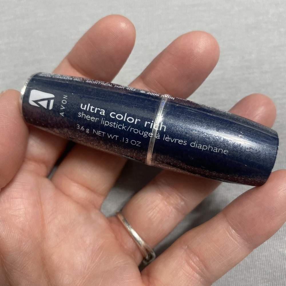 New AVON Ultra Color Rich NUDE PEACH Lipstick